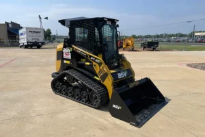 1,400 lb Track Skid Steer Loader