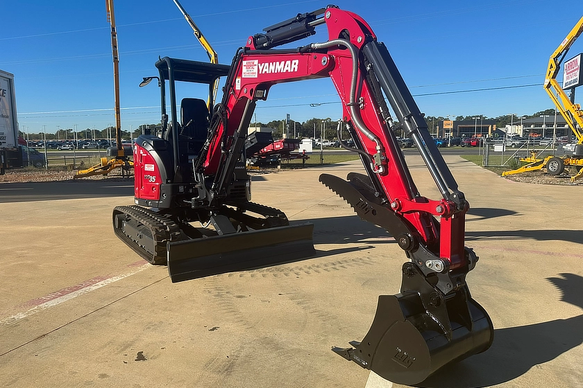 8,000 lb Mini Excavator